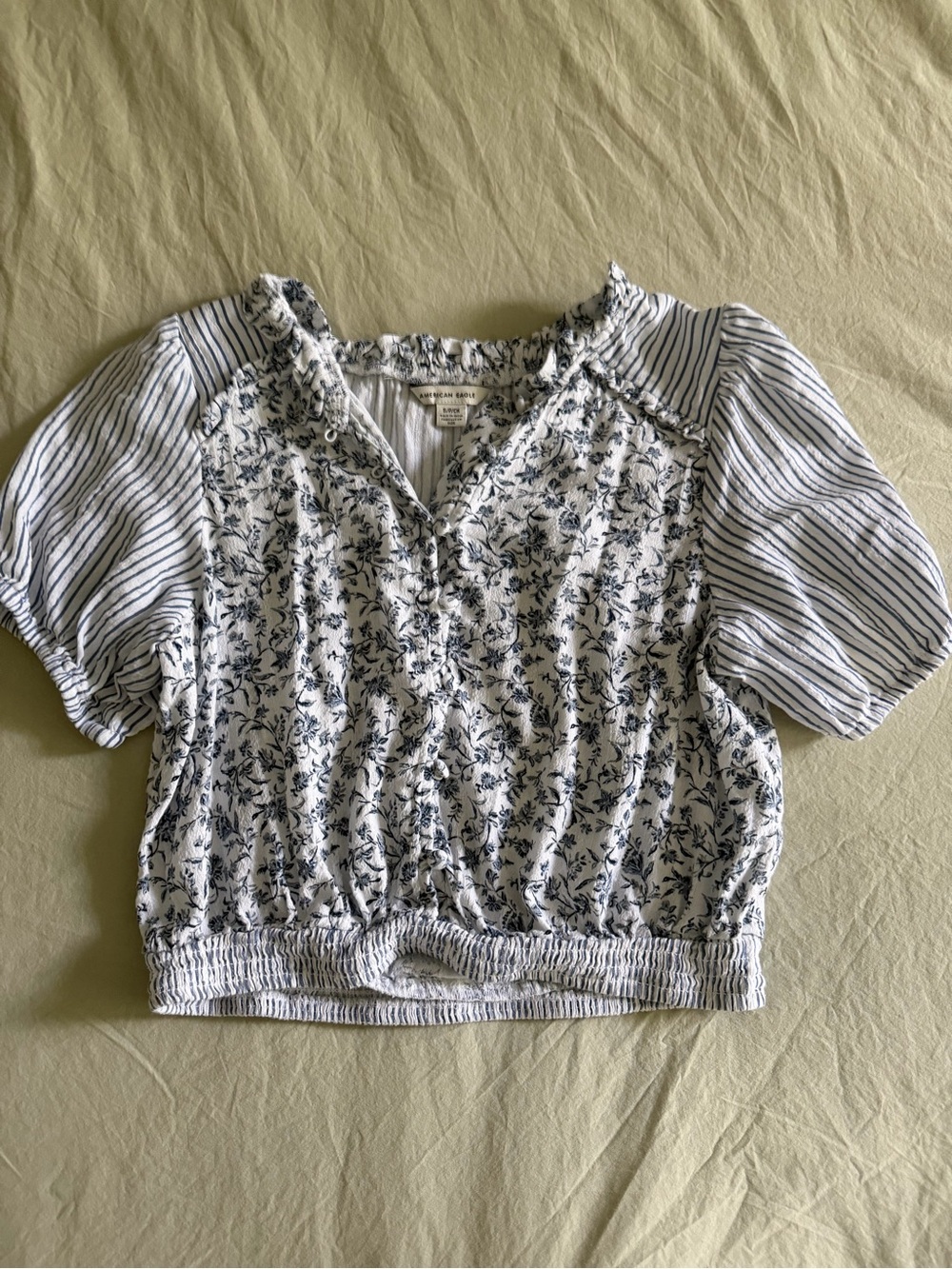American Eagle Outfitters White & Blue Floral-Stripe Puff Sleeve Cropped Top